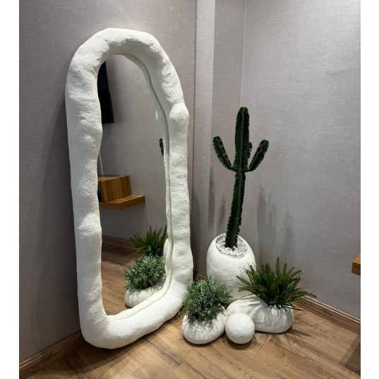 آینه ایستاده